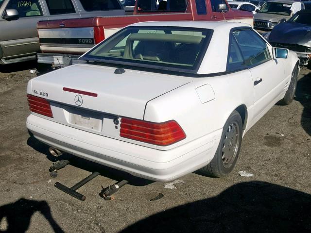 WDBFA63F7VF144321 - 1997 MERCEDES-BENZ SL 320 WHITE photo 4