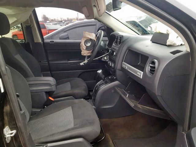 1C4NJDBB5GD566683 - 2016 JEEP COMPASS SP შავი ფოტო 5