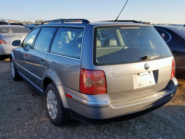 WVWNE63B24E305516 - 2004 VOLKSWAGEN PASSAT GL GRAY photo 3