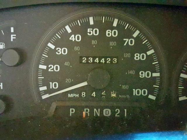 5LMPU28L4WLJ12247 - 1998 LINCOLN NAVIGATOR Ақ фото 8