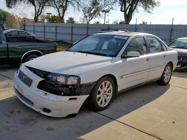 YV1TH59H041347950 - 2004 VOLVO S80 2.5T WHITE photo 2