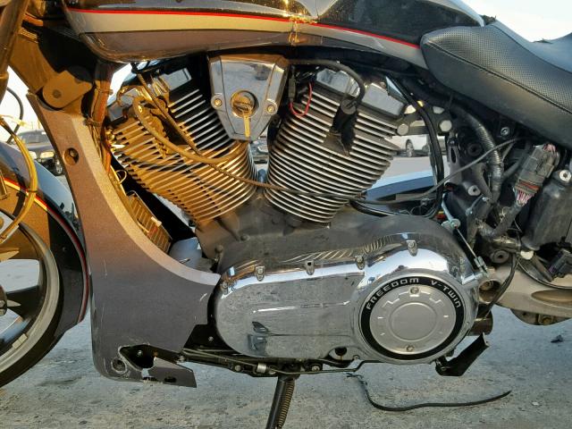 5VPYW36N5F3042520 - 2015 VICTORY MOTORCYCLES MAGNUM BLACK photo 7