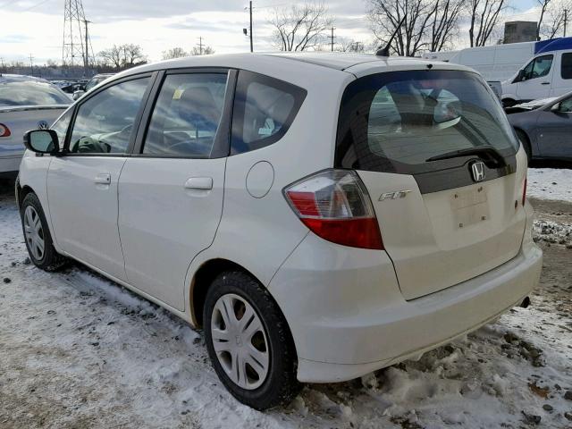 JHMGE87279S068382 - 2009 HONDA FIT WHITE photo 3