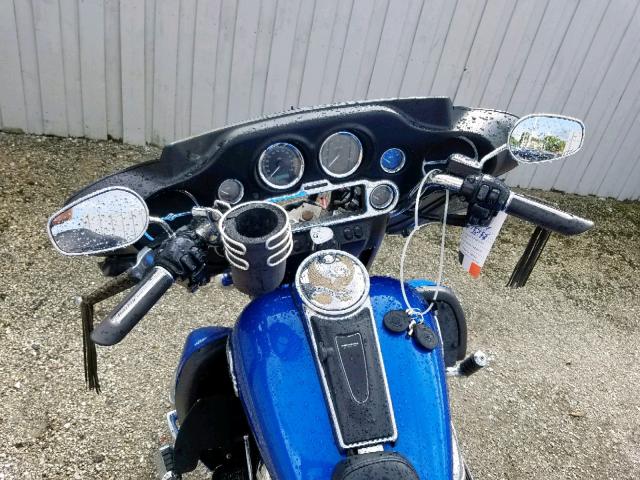 1HD1FC4157Y678115 - 2007 HARLEY-DAVIDSON FLHTCUI BLUE photo 5