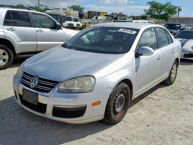 3VWPF71K26M763422 - 2006 VOLKSWAGEN JETTA VALU SILVER photo 2