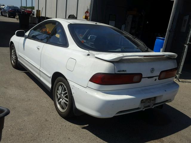 JH4DC4458YS012661 - 2000 ACURA INTEGRA LS WHITE photo 3