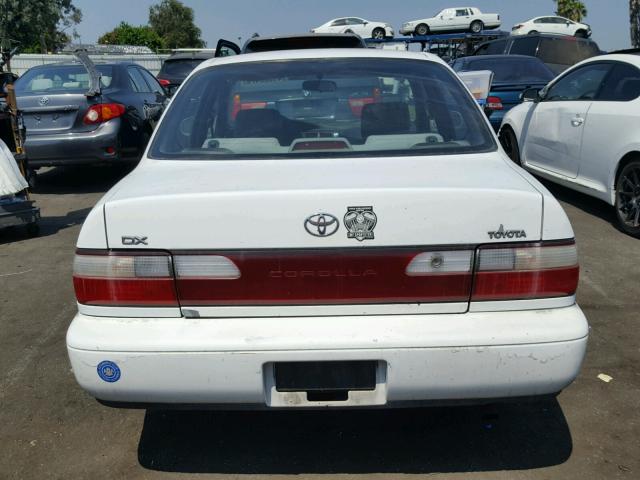 1NXBB02E5TZ420549 - 1996 TOYOTA COROLLA DX WHITE photo 9