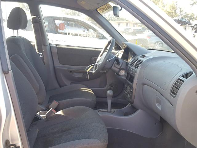 KMHCG45C02U300938 - 2002 HYUNDAI ACCENT GL SILVER photo 5