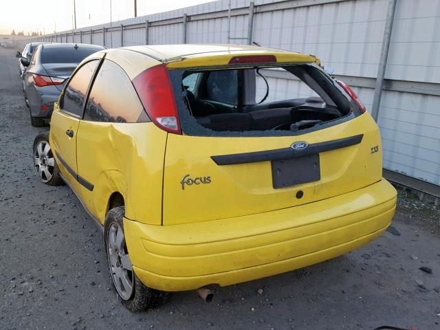 3FAFP31351R130315 - 2001 FORD FOCUS ZX3 YELLOW photo 3