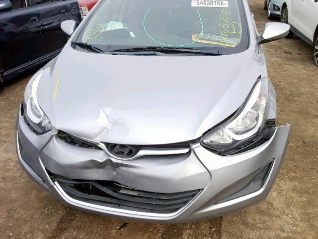 5NPDH4AE4FH566010 - 2015 HYUNDAI ELANTRA SE GRAY photo 9