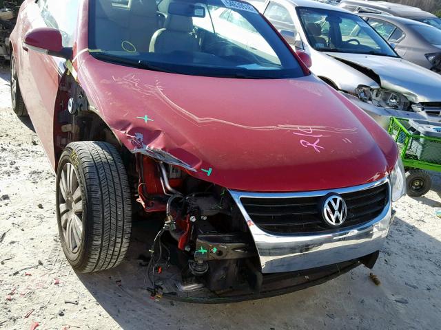 WVWBA71F57V025345 - 2007 VOLKSWAGEN EOS 2.0T RED photo 9