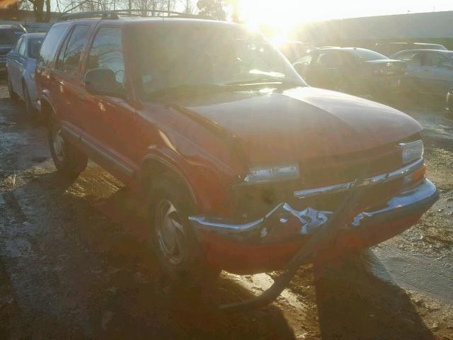 1GNDT13WXW2259534 - 1998 CHEVROLET BLAZER RED photo 1