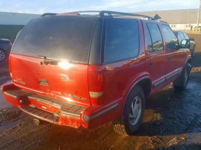 1GNDT13WXW2259534 - 1998 CHEVROLET BLAZER RED photo 4