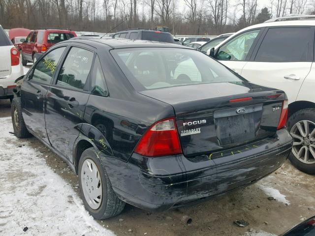 1FAFP34N65W175439 - 2005 FORD FOCUS ZX4 BLACK photo 3