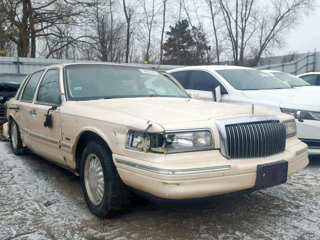 1LNLM83W4VY634061 - 1997 LINCOLN TOWN CAR C CREAM photo 1