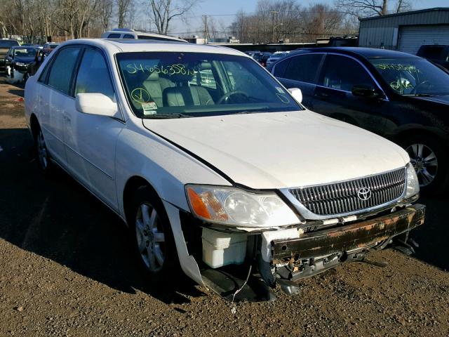 4T1BF28B0YU085592 - 2000 TOYOTA AVALON XL WHITE photo 1