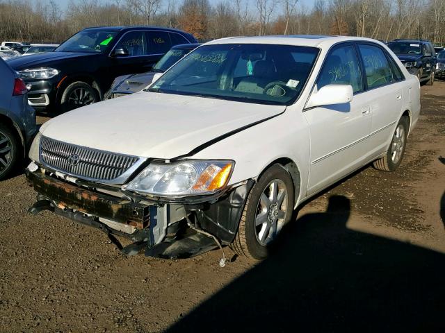 4T1BF28B0YU085592 - 2000 TOYOTA AVALON XL WHITE photo 2