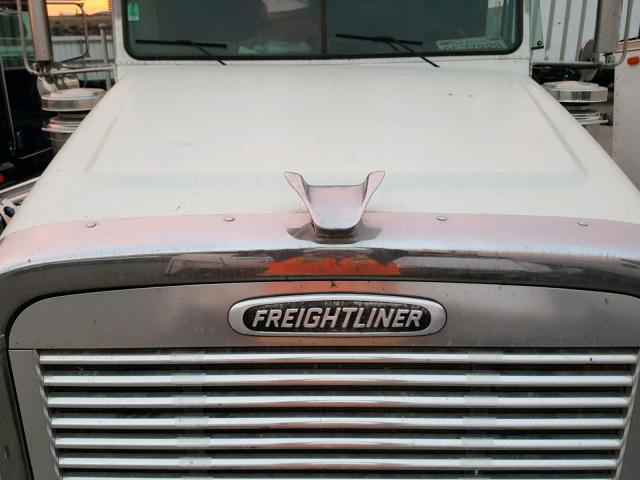 1FUMCWEB9WP968287 - 1998 FREIGHTLINER CONVENTION WHITE photo 7