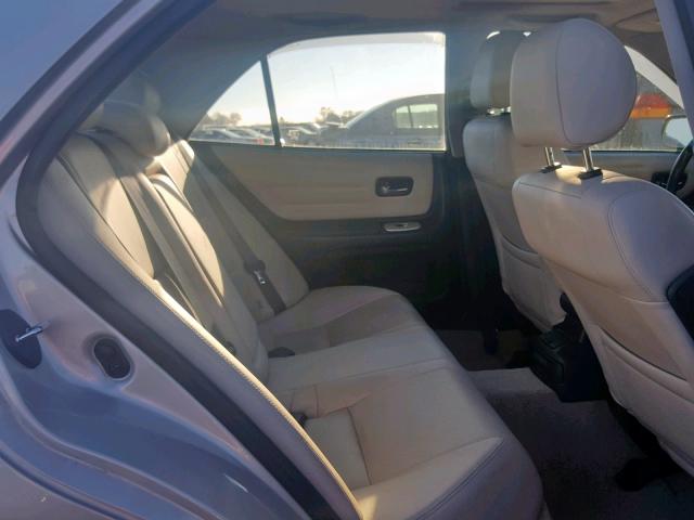 JTHBD192140090366 - 2004 LEXUS IS 300 SILVER photo 6