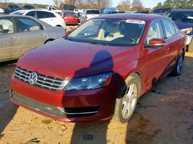 1VWBV7A39FC036754 - 2015 VOLKSWAGEN PASSAT SE RED photo 2