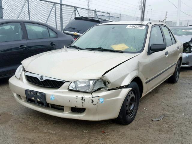 JM1BJ2222Y0220557 - 2000 MAZDA PROTEGE DX BEIGE photo 2