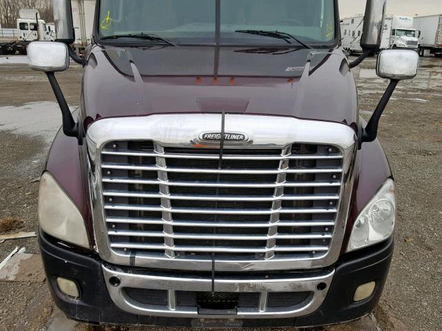 1FUJGLDR0ASAS2155 - 2010 FREIGHTLINER CASCADIA 1 BROWN photo 7