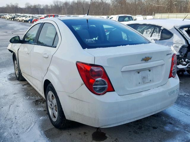 1G1JA5SH9E4243283 - 2014 CHEVROLET SONIC LS თეთრი ფოტო 3