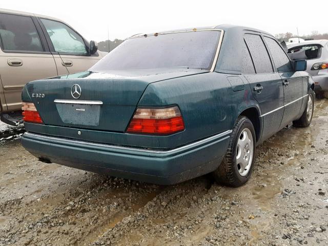 WDBEA32E2SC225517 - 1995 MERCEDES-BENZ E 320 BASE GREEN photo 4