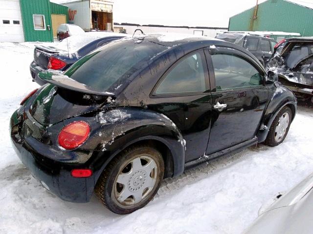 3VWBB61C9WM038215 - 1998 VOLKSWAGEN NEW BEETLE 黑色 照片 4