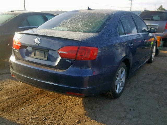 3VWLL7AJ4BM116612 - 2011 VOLKSWAGEN JETTA TDI BLUE photo 4