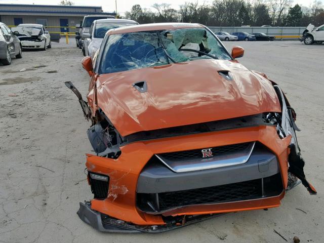 JN1AR5EF6JM710229 - 2018 NISSAN GT-R PREMI ORANGE photo 9