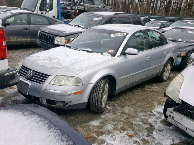 WVWTH63B52P073803 - 2002 VOLKSWAGEN PASSAT GLX SILVER photo 2