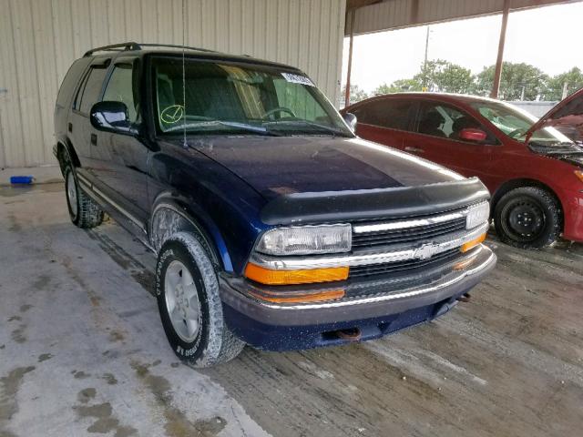 1GNDT13W3W2276613 - 1998 CHEVROLET BLAZER BLUE photo 1