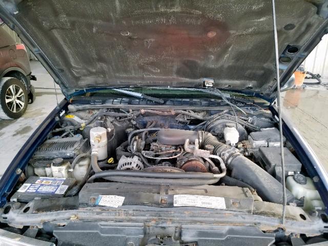 1GNDT13W3W2276613 - 1998 CHEVROLET BLAZER BLUE photo 7