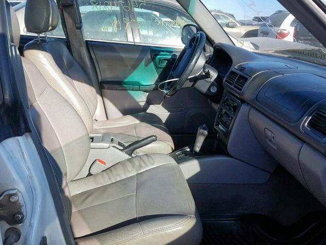 JF1SF6556XH741785 - 1999 SUBARU FORESTER S WHITE photo 5