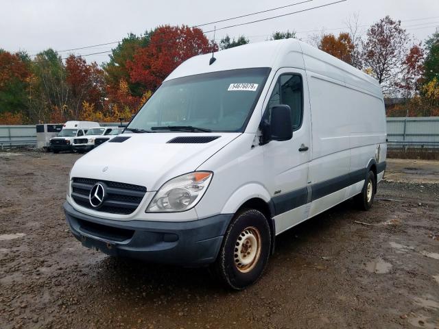 WD3PE8CB2B5586079 - 2011 MERCEDES-BENZ SPRINTER 2 WHITE photo 2