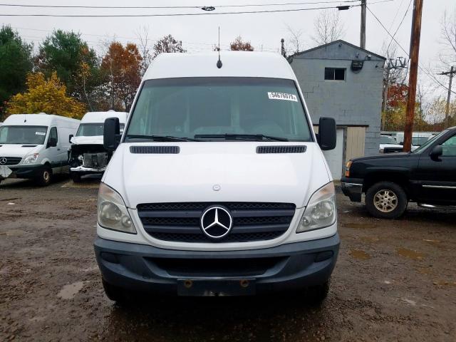 WD3PE8CB2B5586079 - 2011 MERCEDES-BENZ SPRINTER 2 WHITE photo 9