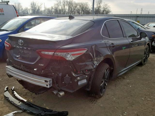 4T1BZ1HK3JU007315 - 2018 TOYOTA CAMRY XSE BLACK photo 4