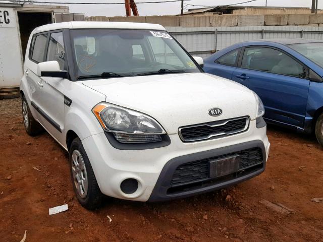 KNDJT2A50C7376727 - 2012 KIA SOUL WHITE photo 1