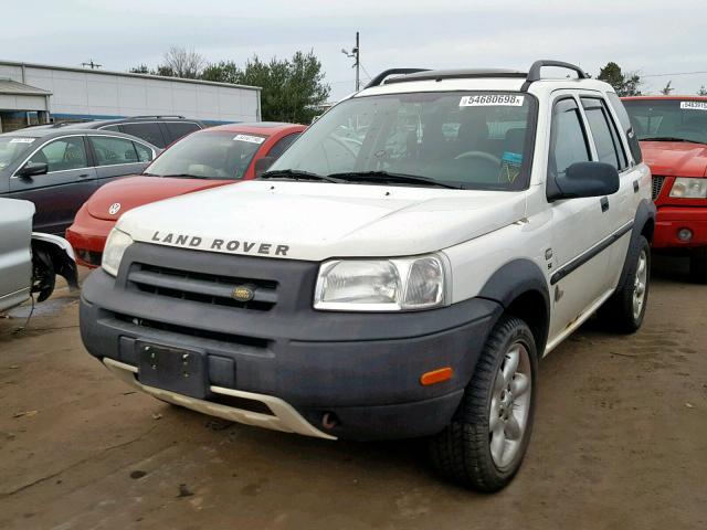 SALNY22292A204147 - 2002 LAND ROVER FREELANDER WHITE photo 2