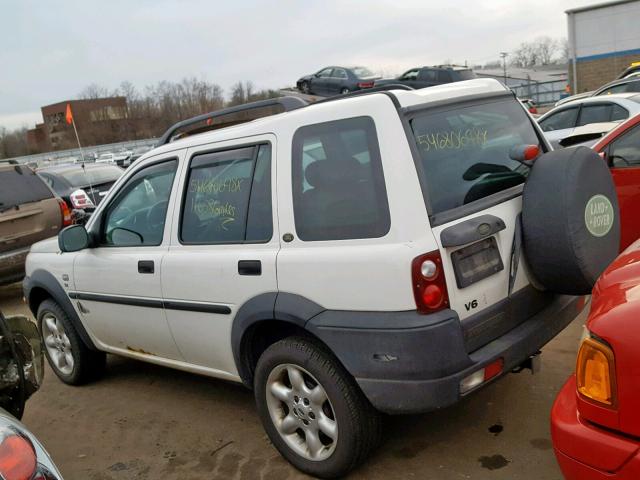 SALNY22292A204147 - 2002 LAND ROVER FREELANDER WHITE photo 3