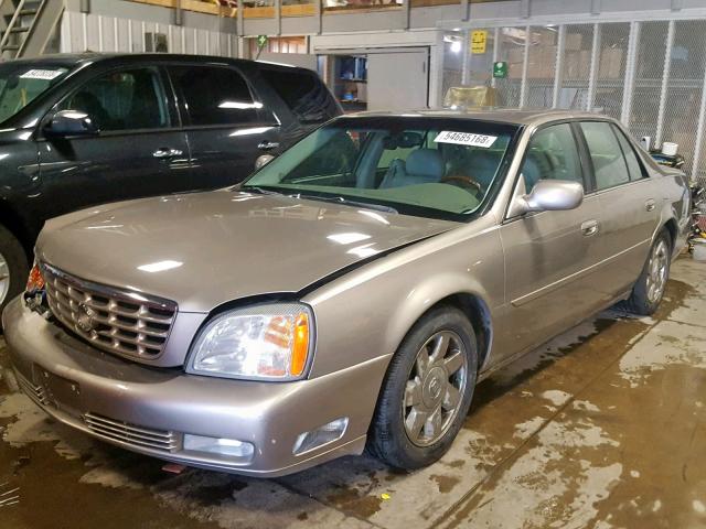 1G6KF57972U257065 - 2002 CADILLAC DEVILLE DT BEIGE photo 2