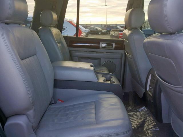5LMFU28525LJ05230 - 2005 LINCOLN NAVIGATOR 银色 照片 6