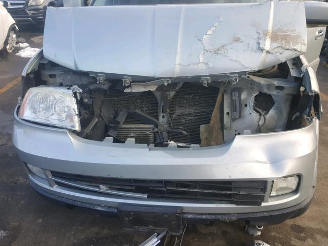 5LMFU28525LJ05230 - 2005 LINCOLN NAVIGATOR 银色 照片 7