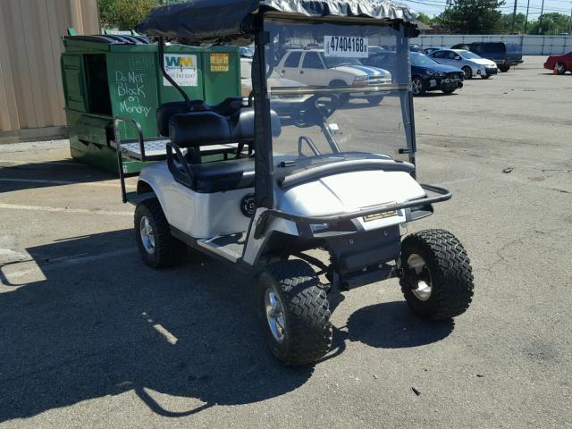 2239455 - 2005 EZGO GOLF CART SILVER photo 9