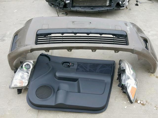 JTLZE4FE7B1137134 - 2011 TOYOTA SCION XB Бежевый фото 9