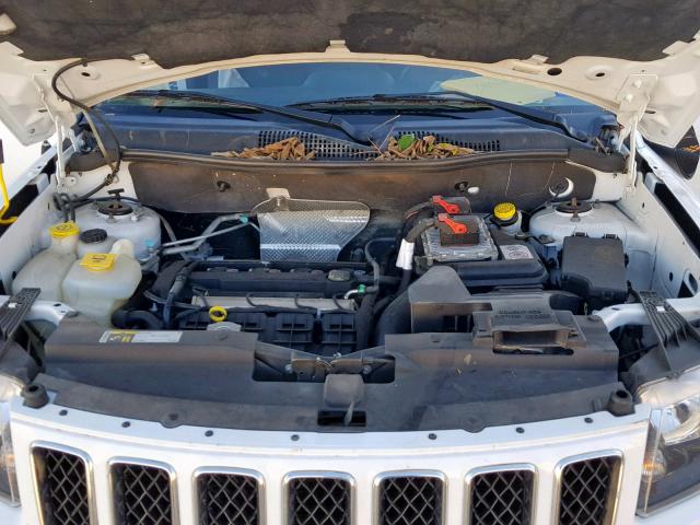 1C4NJCBA3GD576856 - 2016 JEEP COMPASS SP 白色 照片 7