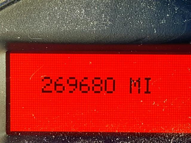 2G2WP552981149377 - 2008 PONTIAC GRAND PRIX SILVER photo 8