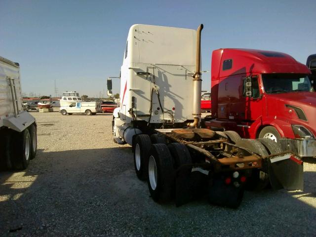 1FUJA6CK86LW25960 - 2006 FREIGHTLINER CONVENTION WHITE photo 3