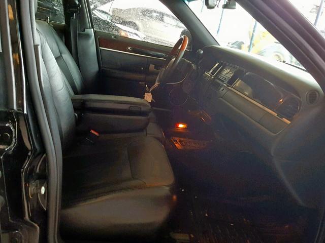 1LNHM82V37Y632447 - 2007 LINCOLN TOWN CAR S BLACK photo 5